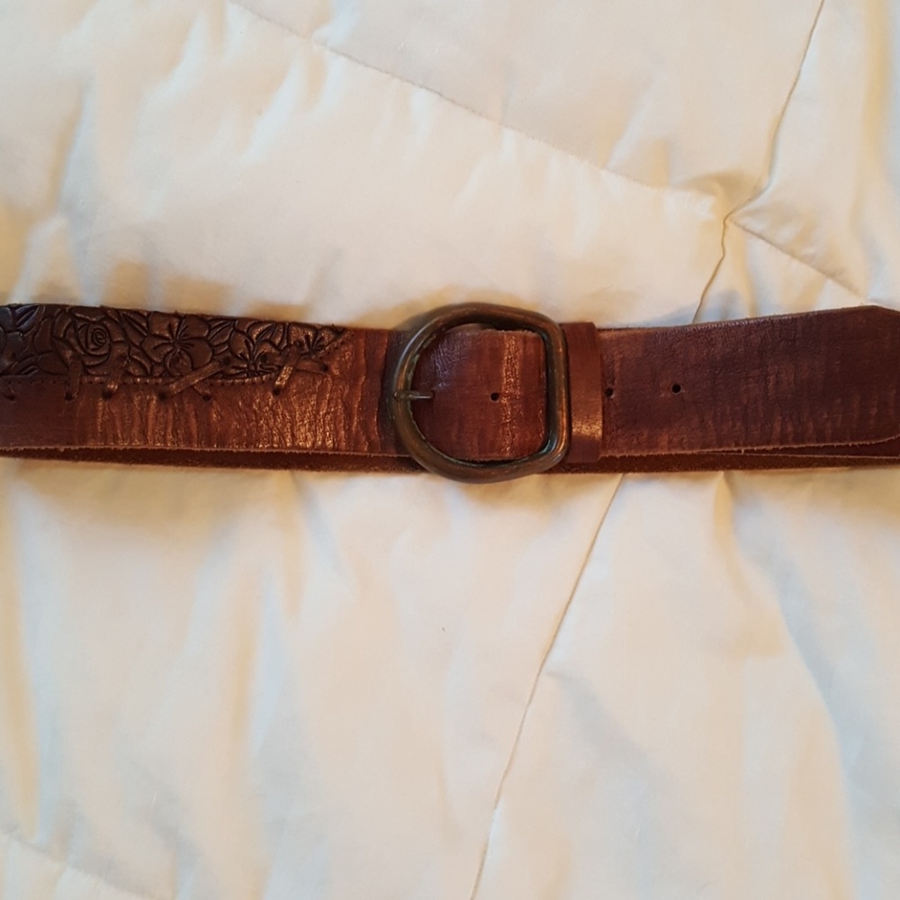 Leather Abercrombie and Fitch belt